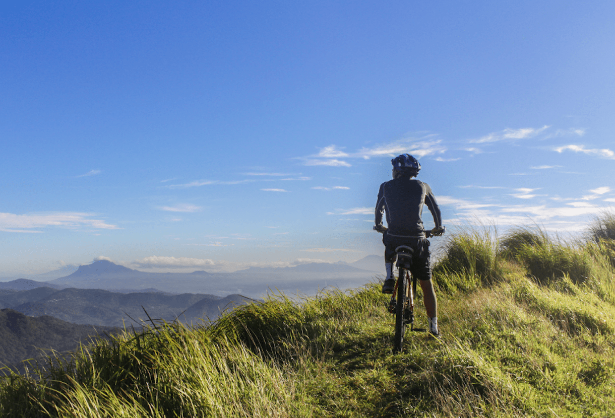 Essential Gear for Mountain Bikers: Why a Perfect Fit Matters for Riders with Low Nose Bridge - JOURNEY OPTICS